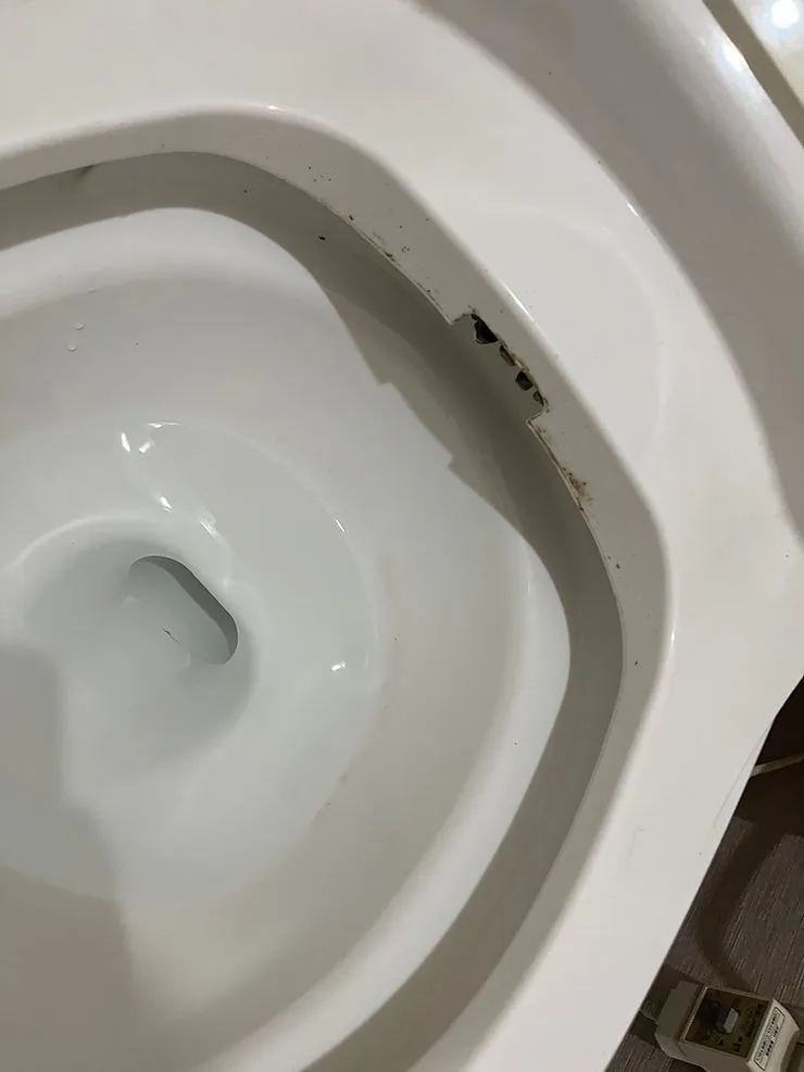 ノズル周りも汚れが付着しています