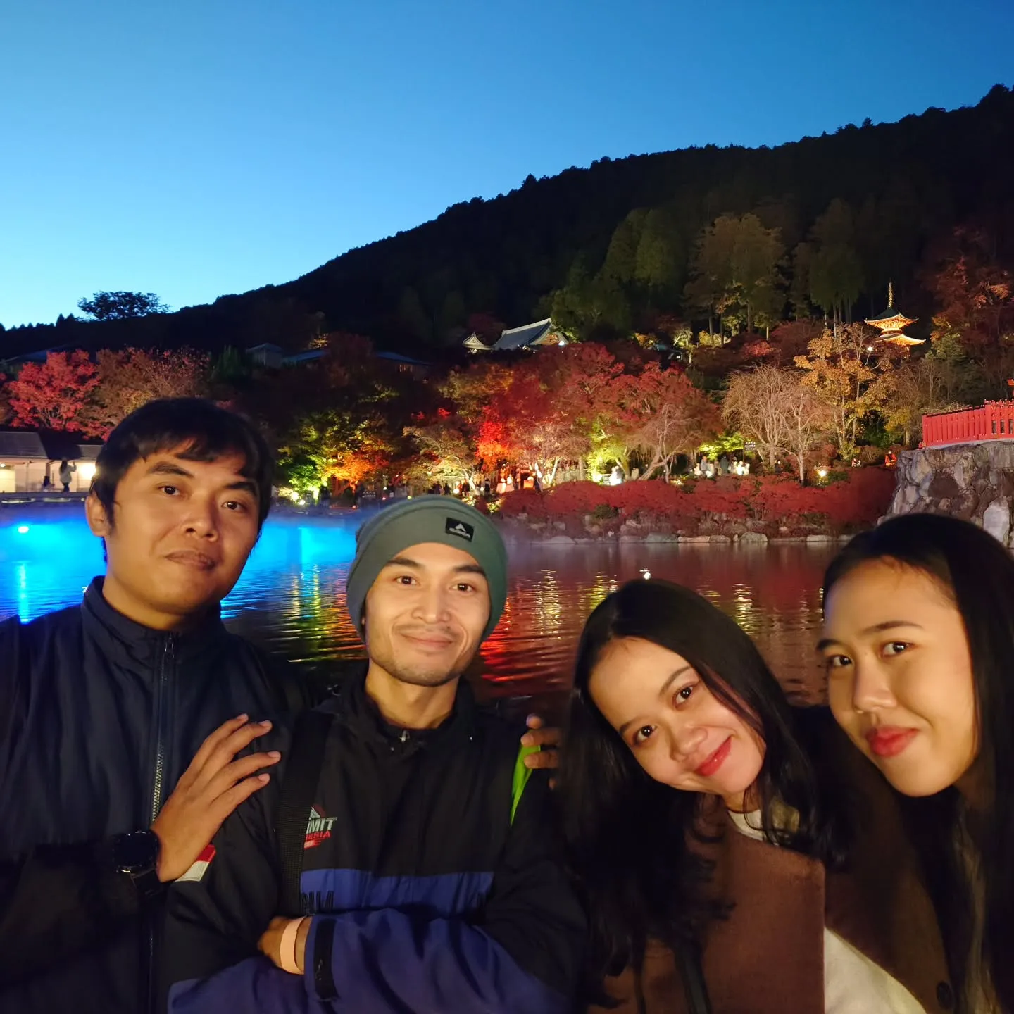 紅葉って綺麗ですか？とインドネシアからの実習生が少し前に聞い...