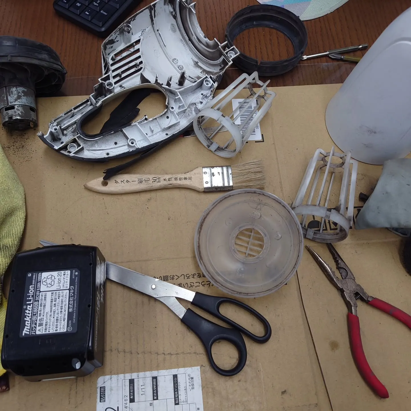 ハンディバキュームの点検・メンテナンスを実施しました。