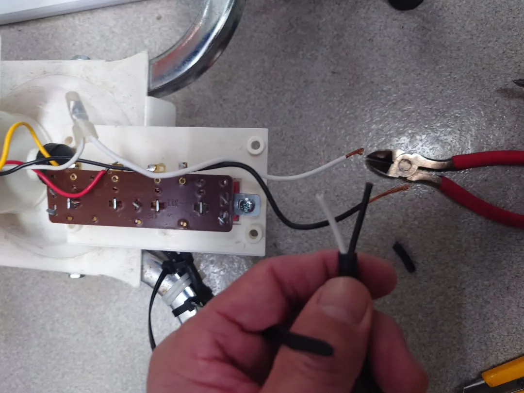 やることは山ほどあるけど、今日は資材のメンテナンスに集中。